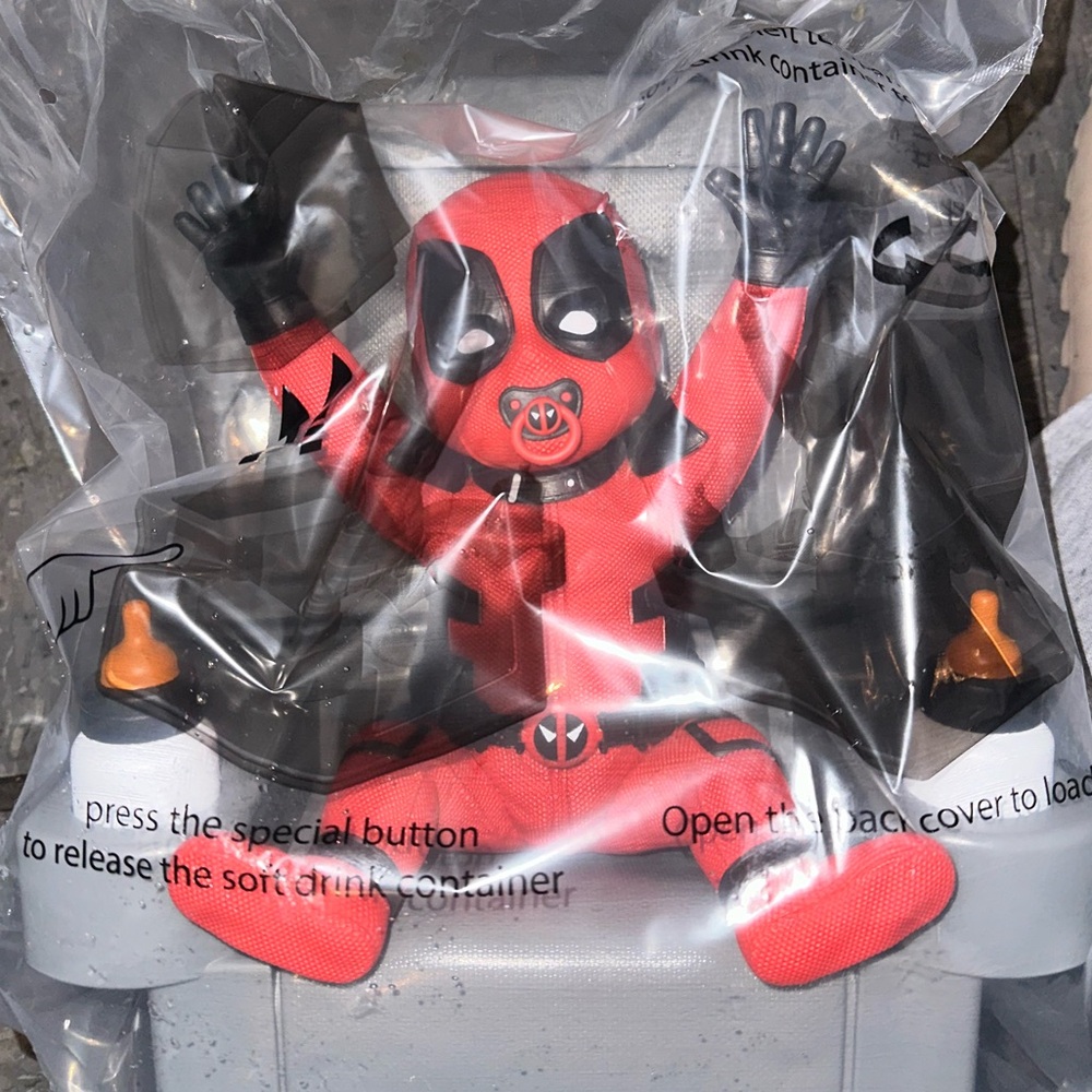 New & Sealed Baby Deadpool Popcorn Bucket Drink Combo Regal Exclusive SHIPS NOW
